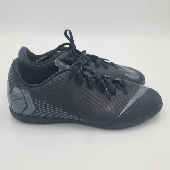 Nike Junior Mercurial Vapor 12 Club Size 6Y - Picture 4 of 7